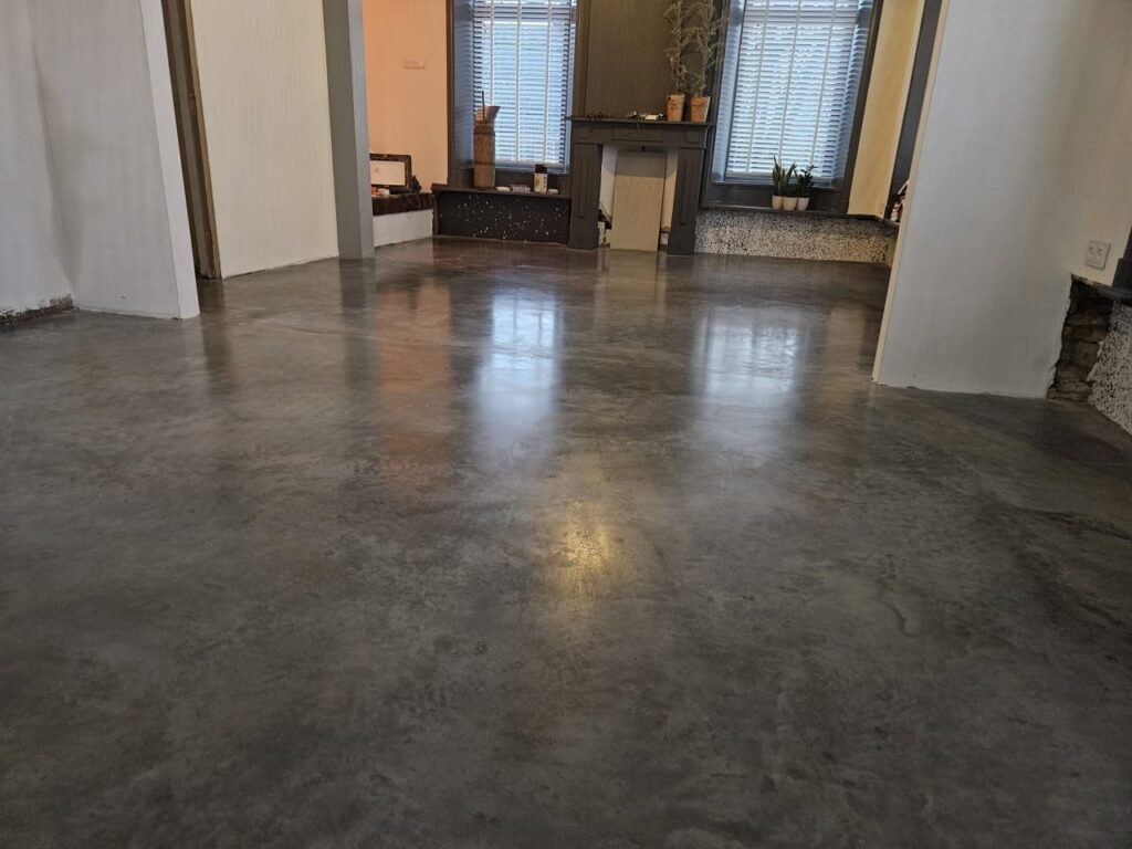 Een door MSS Betonvloeren gerealiseerde woonbetonvloer